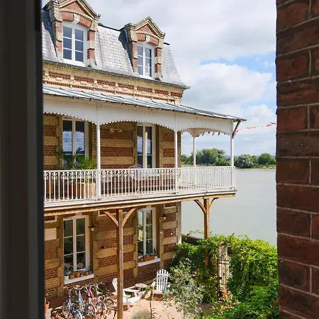 Guest house La Maison Plume *